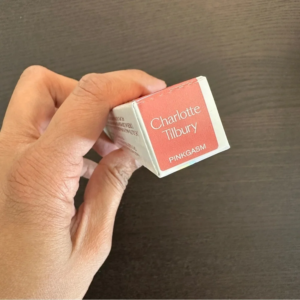 NWT Charlotte Tilbury Beauty Light Wand Blush - Pinkgasm sz 12mL